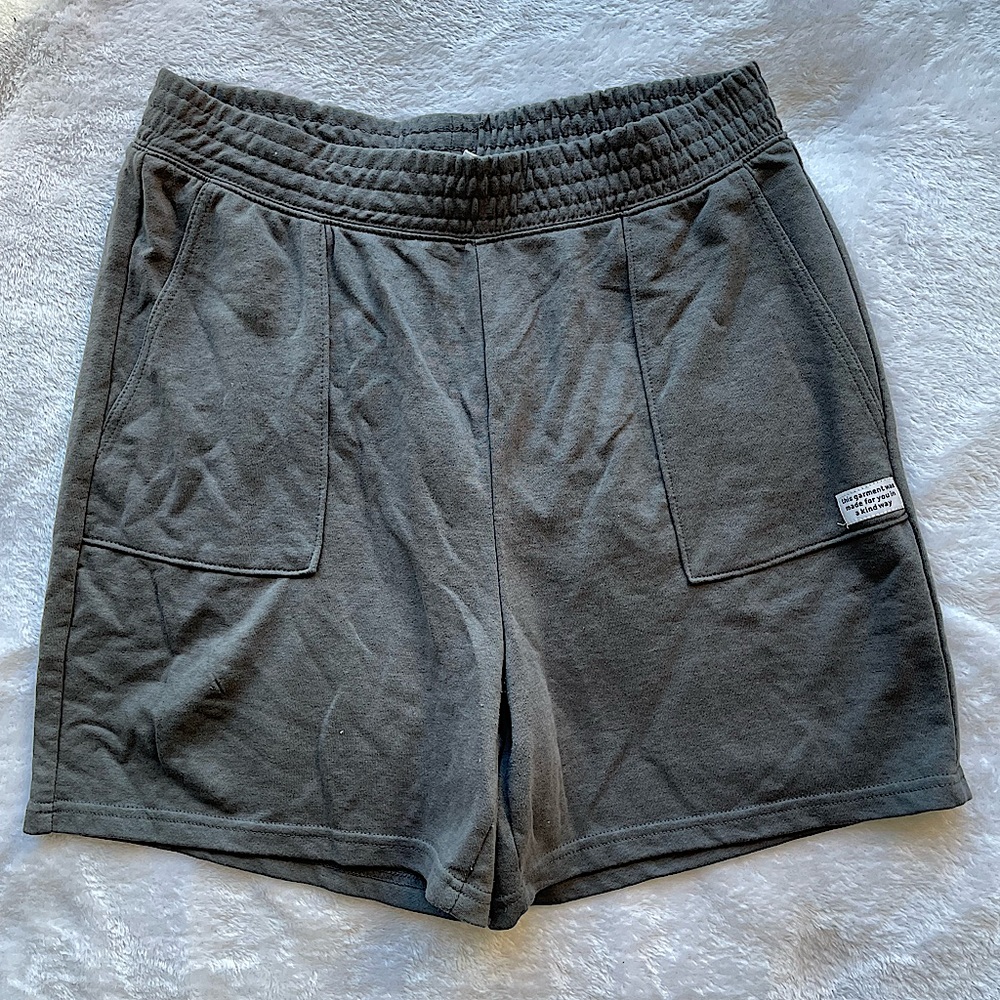 DIVIDED Grey Shorts | Closet Label #81.)